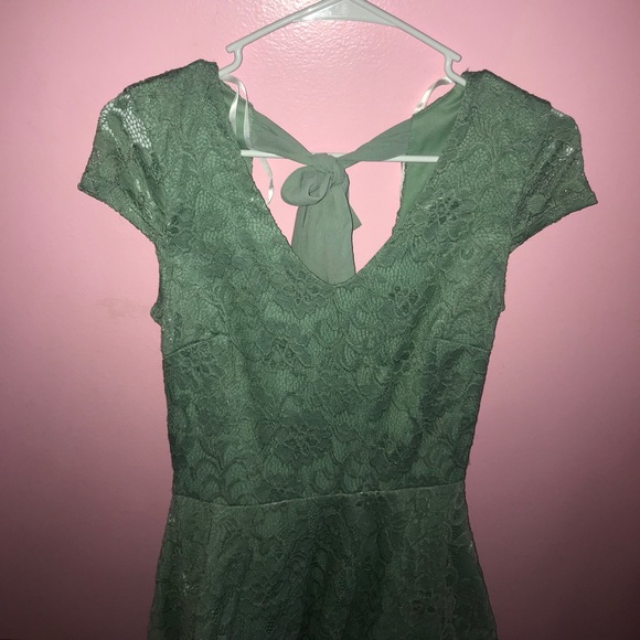 Sea foam green lace formal dress - Picture 1 of 5